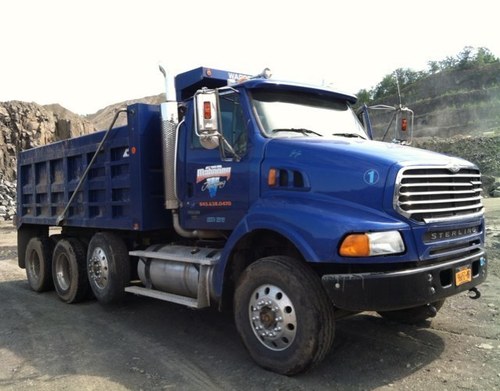 mahoneytrucking's profile picture. 