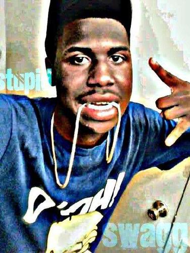 #team atomic|team hippy|team bullz|~•~(¤_¤) |#team follow bck,#nosleepgang #teamDope #teamLeo sayyy every body go follow my love @ImBlunt_SmokeMe (: