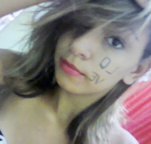 ~'' A vida eer um joogo: Ou vs' jooga, ou fica assistiindo. ''
