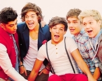 Live One Direction :  @harry_styles @zaynmalik , @louis_tomlinson , @niallofficial , @real_liam_payne.