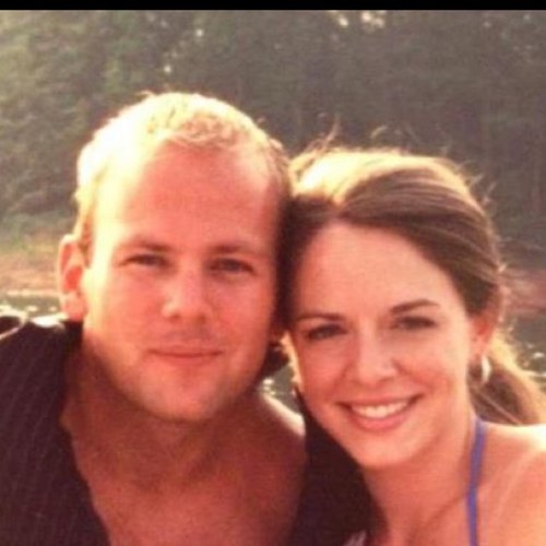 aprilbeem's profile picture. 