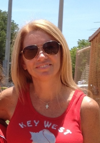 kwlauradeloach's profile picture. Living a life of purpose, follower of Christ, blessed with a great family who love living on an island.