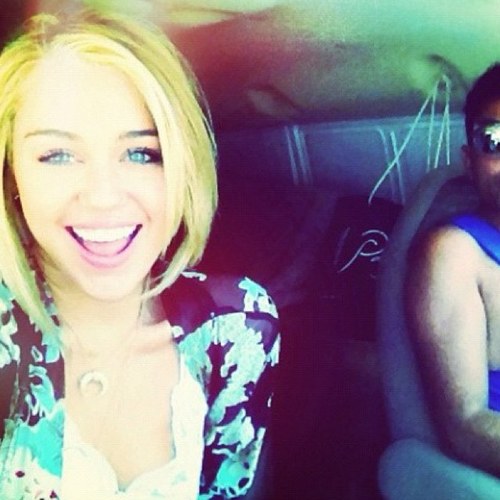 xCyrusRocks's profile picture. I love my boyfriend, summer, My best friends @xAshleytweeting & my family. - Thank God, it's friday ! whop, follow if you want. :)