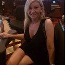 mindy becker - @hotchickvegas - Twitter