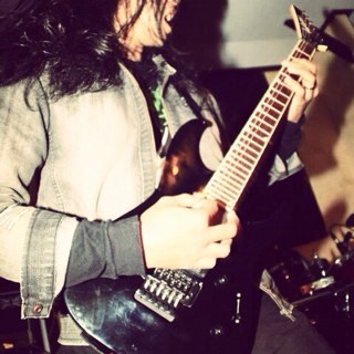 SoroGondrong's profile picture. cinta itu tidak mengenal pamrih, cintailah Ia, dia, mereka dan kami seperti km mencintai dirimu sendiri.