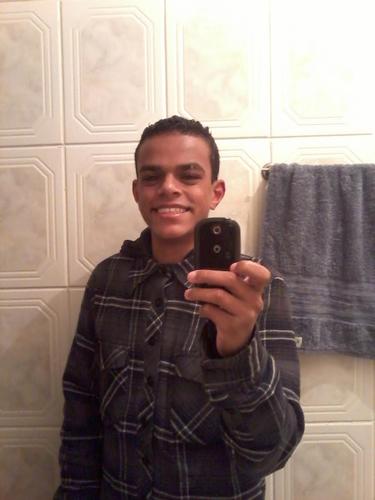 Poucos Porém Loucos