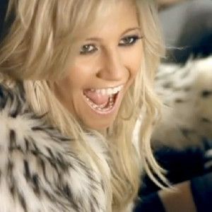 FauxLott's profile picture. Planking on you. {RP}