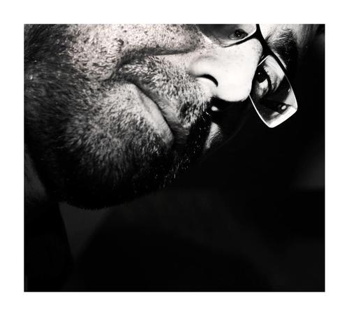 “¿Quién me habla? ¿Sois voces del otro mundo? ¿Sois almas en pena, o sois hijos de puta?” (Romance de lobos)