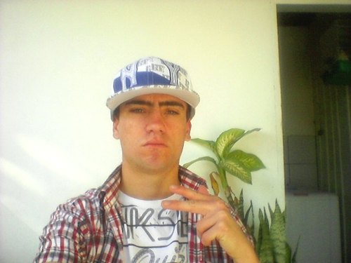 diino2011's profile picture. 