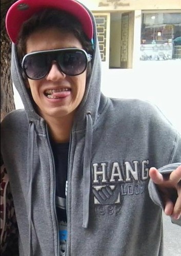 Fã Clube Dedicado a um Garoto muito Especial Que Eu Amo Muito, Sempre estarei contigo pra tudo @EdiLanza Criado Dia 28/02/12 Oficializado Dia 29/02/12 Eu Te Amo