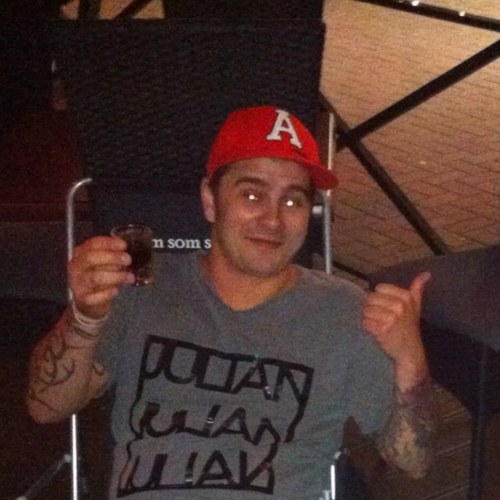 PontusRadbergKD's profile picture. Min största dröm är att återfödas som en lemur.