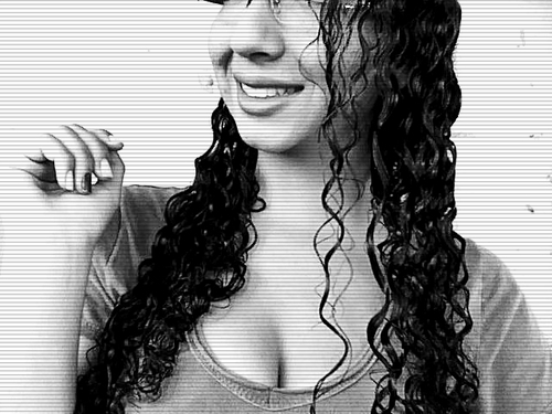 Posso não ser bonita nem inteligente,me esqueço facilmente das coisas, não tenho o cabelo mais lindo do mundo... Mas eu ñ abro mão de uma coisa... Meu caráter..