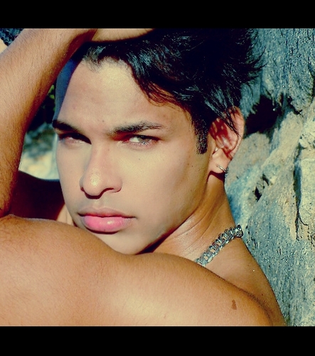 Não adianta me descrever, se as pessoas me enchergam como querem.    |  since 01-09-2009 *-*