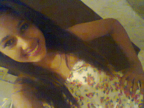 ''E pra deixar acontecer A pena tem que valer Tem que ser com você Nós livres pra voar,
Nesse céu que hoje tá tão lindo''