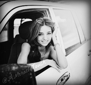 AMiracleTouch's profile picture. Miracle hybrid daughter to #Edward and #Bella. Loving my life with my wolf, #Jacob. #TWWEIF {18+ Role-Playing Acct}