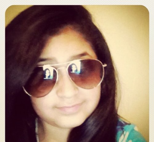 izavelguerra's profile picture. 