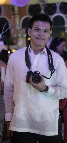 I'm a Very Simple Guy Love to dance and play basketball and hang-out with friends