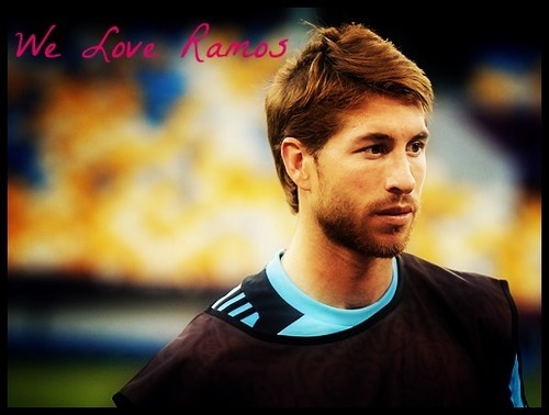 Sergio Ramos nació el 30 de marzo de 1986, número 15 de la selección española, el 4 del Real Madrid.. Gran futbolista y sobre todo dueño de nuestros corazones.