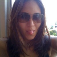 Julie Schechter - @JulShek Twitter Profile Photo