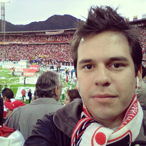 Seguidor de Jesús. Fútbol y Videojuegos⚽️🎮