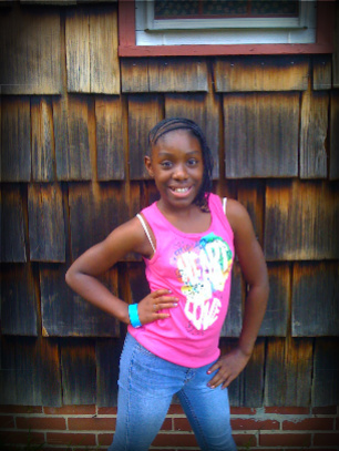 My new twitter so jus follow me & ill follow bac & follow my bro @RichKiddCedric And follow my suh @Straight_Up15