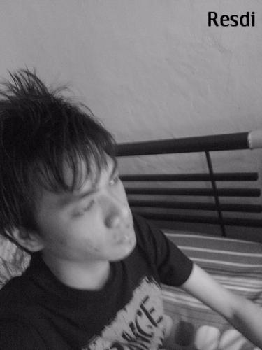 Lazuarz's profile picture. Not Important