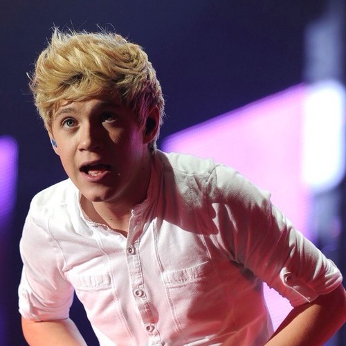 swissfans's profile picture. Tu aimes Niall, alors follow ! :)     Follow if you love Niall! :)     Wenn du Niall magst, denn follow me ! :)