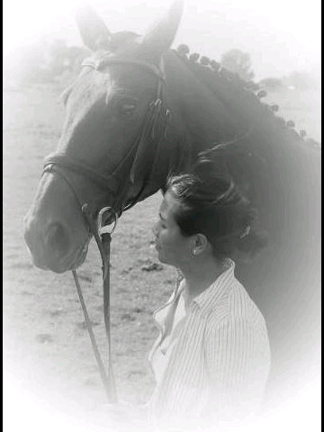 loveleycarola's profile picture. 