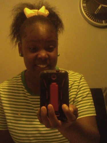 @Folllow me&mi bestie@got him fennin(: