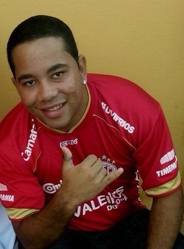 22 Anos, Estudante De Estatística - UFRN, Torcedor FANÁTICO do @AmericaFCNatal . https://t.co/BiyeAmPFSS - Whats: (84) 9195-2610 Skype: Wendel.s10