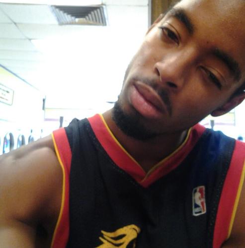 23. #talented #Gemini http://t.co/KqsxwBzEj4 yo I got a new twitter it's a lil different from this one @newayo 
iG @ayoindagame