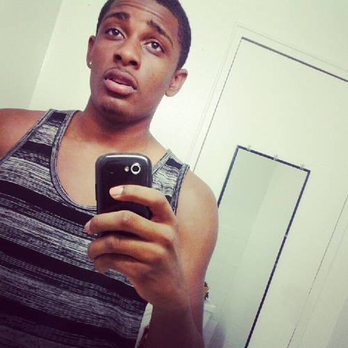 March 1 junior @BFHS #3 #FootballNation future UMCP Freshman #TerrapinNation #PrettyBoy #TeamKnicks #TeamMMG Instagram: @cokeboy_handsome FollowMe