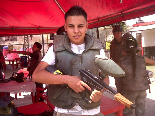 Experto en el graff y en el paintball ,, arriba el Leonnn