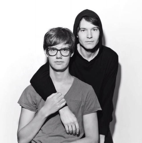 bodebrixen's profile picture. danish pop band Bodebrixen. tweets by @pinligtavshed