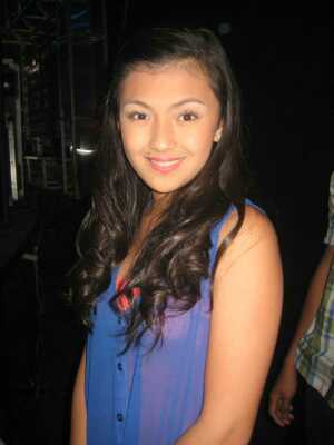 i love @iamKarenReyes17 mhal mo sya mahal n din kita:)