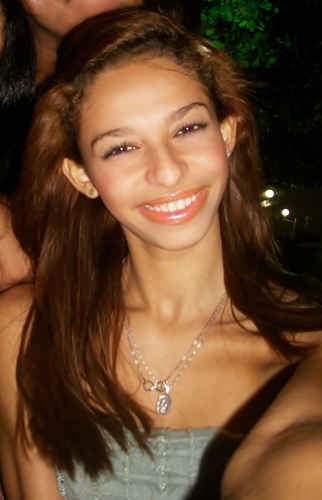 18 ɑnos , flɑmenguistɑ roxɑ , escorpiɑnɑ , sis dɑ @_aquarianaa & bf . dɑ @SteffaneQueiroz *-*
 . quɑlquer coisɑ , follow me ! (: