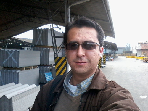 Ingeniero Mecánico, Universidad Nacional de Colombia. Seguidor de Jesús.