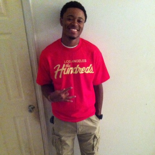 BuddyGuy13's profile picture. Est. 7/9/89 #HippieNigga/#BallPlayer  #teamihoop, #teamiphone4, #Supaclik... #BBall is my drug..