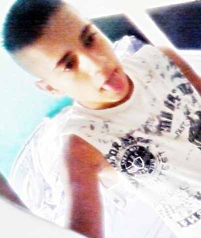 FÉ EM DEUS ELE É JUSTO!
15 αησσѕ , ѕ.σ.ℓ.t.є.ι.я.σ. ααн єѕρєєяαααн ∂єє υм мιιℓααgяєє αα¢σσηtє¢єєя αραяє¢єя υмα ηαмσ●•ツ