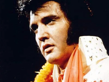 Já se foram os melhores artistas do mundo,este foi o rei deles Elvis Aron Presley.