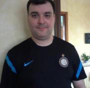 Alberto di Salvirola (CR), interista doc. Sereno e felice, sorridente e spontaneo forse fin troppo. Wrestlingmaniaco per eccellenza, appassionato di web.