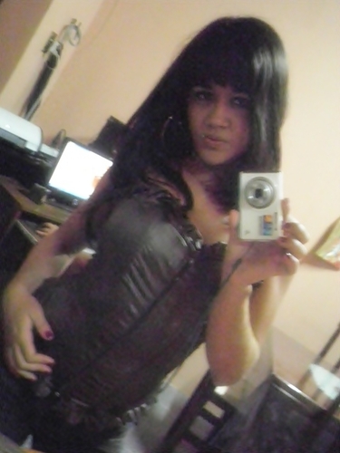 Na boca de quem não presta meu nome não vale nada!!! ;]
A bonequinha perfeitinha que chama a atenção por onde passa. Rostinho de boneca e corpo de mulher!