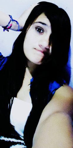 Minha vida não se resume em Palavras, mais sim ein gestos..Os quais demonstro a cada dia que passa..(;