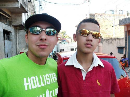Dona:@feliciomilene_ 2 dona :@Viick_Prati
Apaaixonada pelo : @McBallao & @McJapinhaBdc !  @_BONDEDOCANGURU
msn:fcbondedocanguro@hotmail.com