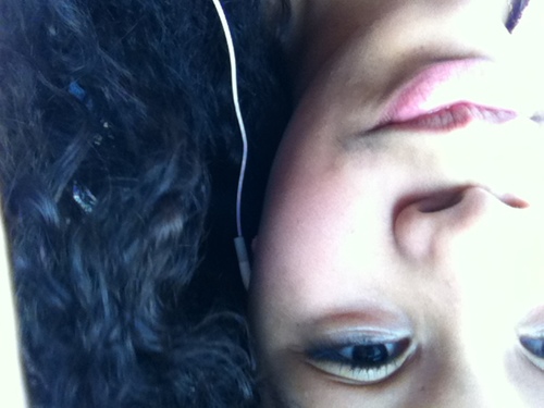 Amiga,sincera,inesquesivel e lovatic..*--*..