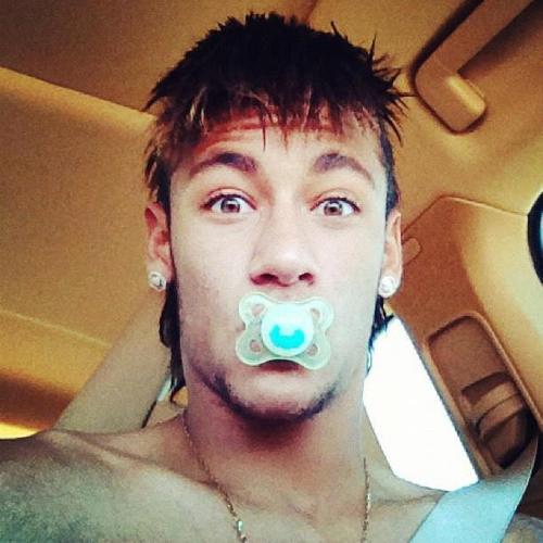 Fã Clube Criado Para o Principe da Vila: Neymar Júnior, dia 04/03/2011
BEST: @LaariMoori s22'