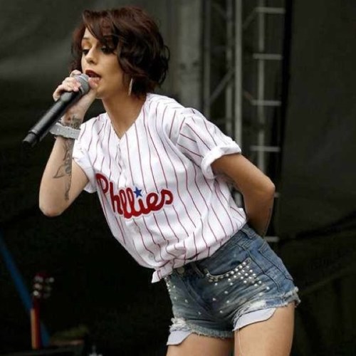 xCherLloydCLRP's profile picture. This girl is turning 19 on the 28th! I'm Cher. I'd love to talk to you!