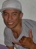 Tenho 18 anos,Solteiro,gosto de viajar, curtir a vida,aventuras de ''MoTo'' & Paquerar um poquinho etc..