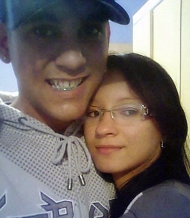 Tudo posso naquele qe me fortalece ! (...) Vou te amar, pra sempre vou te amar, tudo que preciso, só você pode me dar ♫ @_luaneferreira aqui (: