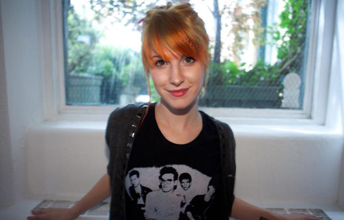 Vou sempre amar o @paramore .......(SEMPRE)  Parawhore, Killjoy, Otaku e BVB Army... FCs @GeeDoMCR @TemariReal_ e @EllenSixx ♥